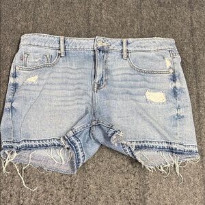 Vigoss Light Wash Denim Shorts